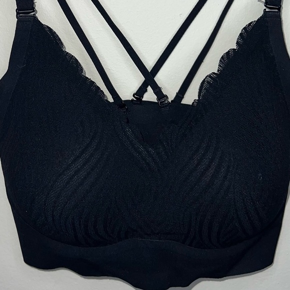 Kissy Black Camisole Sling Style Padded Seamless Bra Size Large - Picture 7 of 9